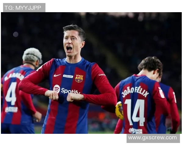 西甲激战AC米兰狂胜巴萨五球神奇扑救引发争议判罚全场沸腾